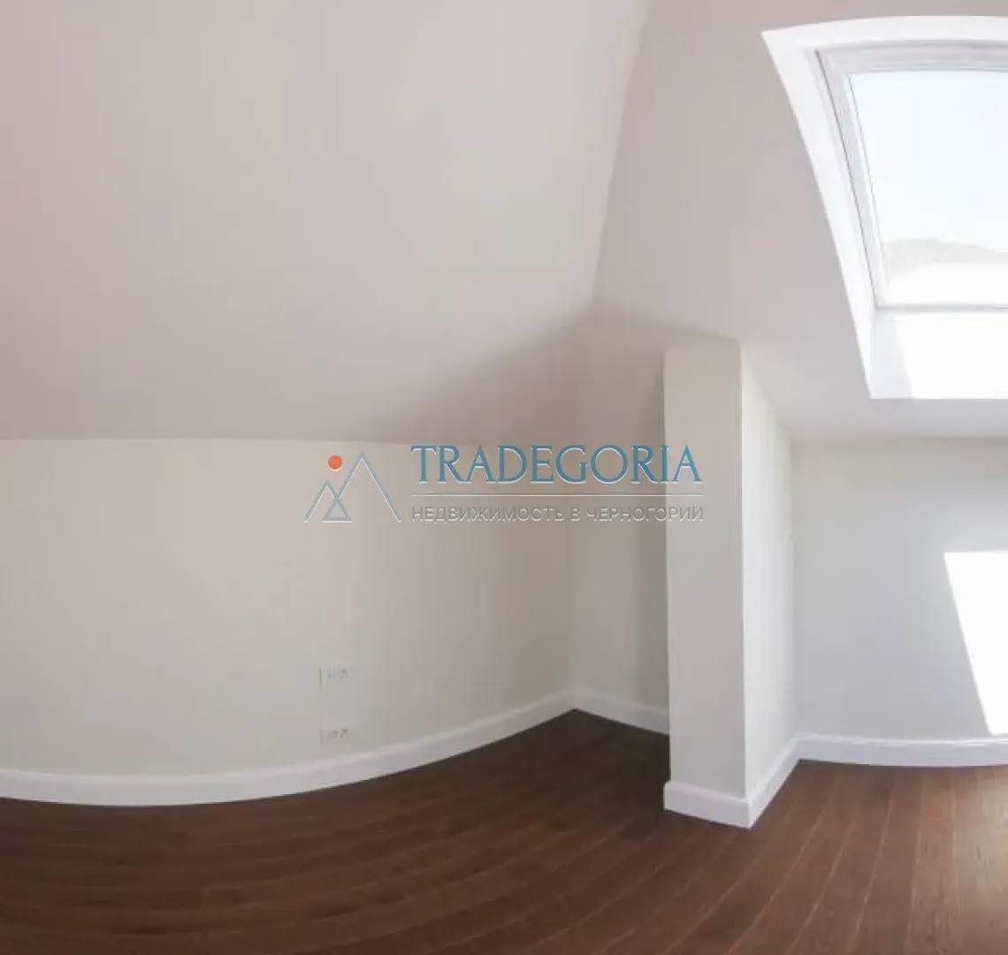 Prodaja, trosoban stan, 225m², Đenovići, Herceg Novi