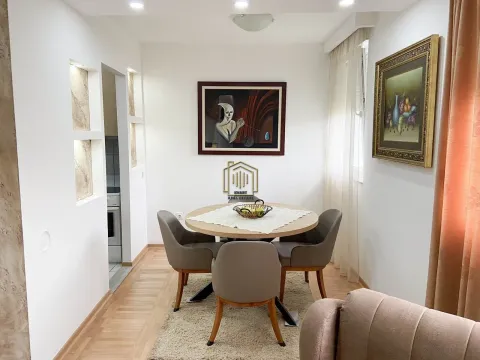 Sale, two bedroom apartment, 80m², Stari Aerodrom, Podgorica - image 5