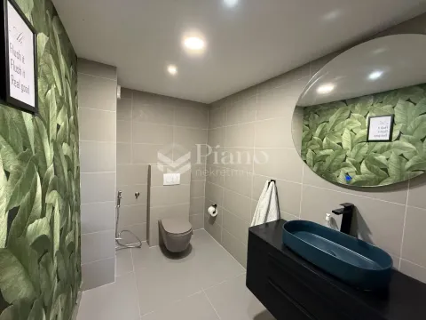 Izdavanje, stan, 300m², Gorica C, Podgorica - image 10