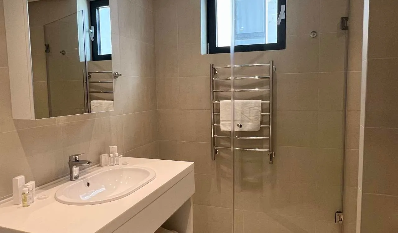 Prodaja, dvosoban stan, 107m², Rafailovići, Budva