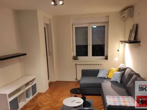 Izdavanje, jednosoban stan, 45m², Centar, Novi Sad - image 2