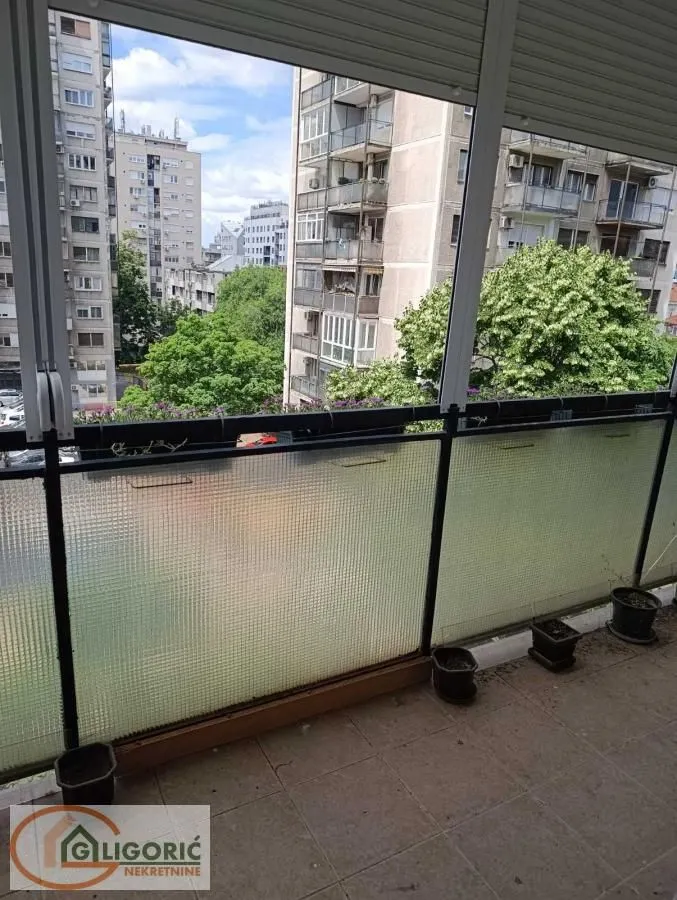 Prodaja, dvosoban stan, 75m², Neimar, Vračar Sve Podlokacije