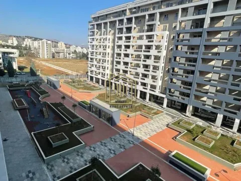 Izdavanje, jednosoban stan, 69m², Master Kvart, Podgorica - image 2