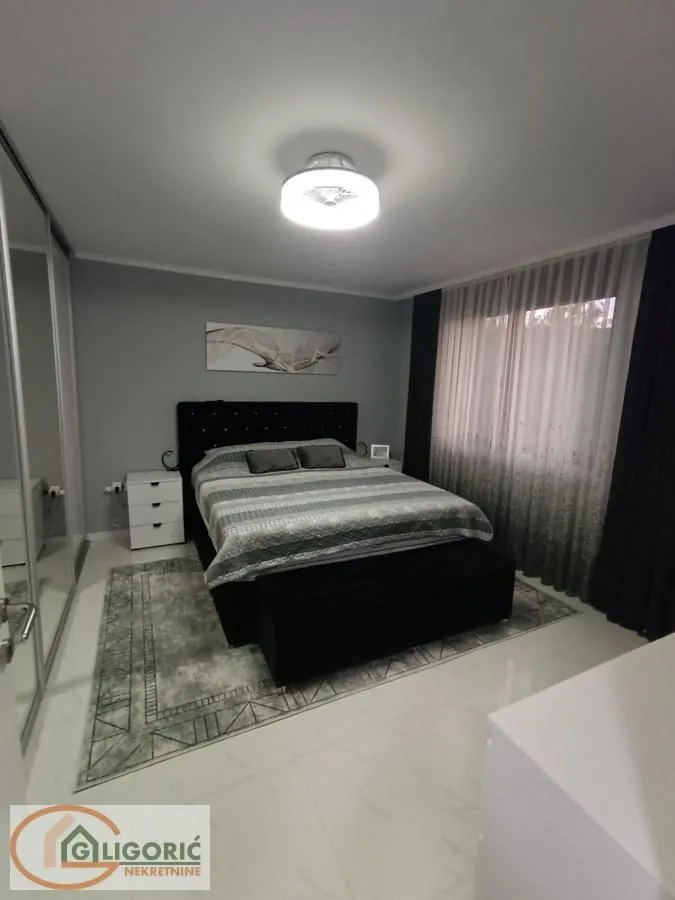 Prodaja, kuća, 346m², Strelište, Pančevo