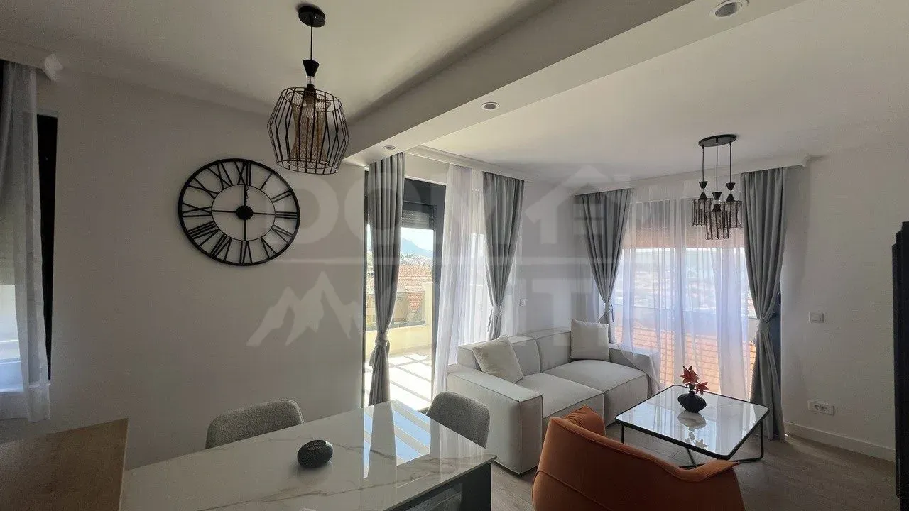 Rent, one bedroom apartment, 42m², Tivat, Crna Gora