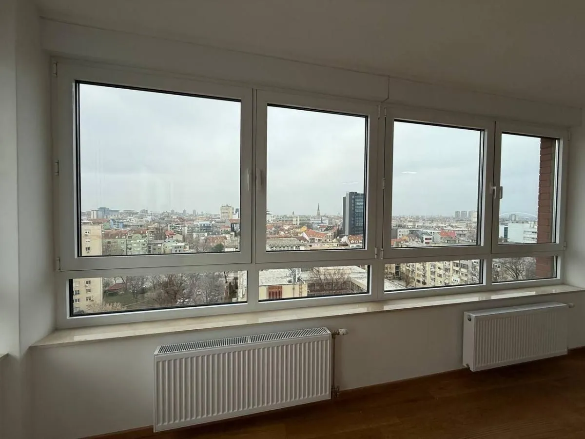 Rent, office space, 117m², Centar, Novi Sad