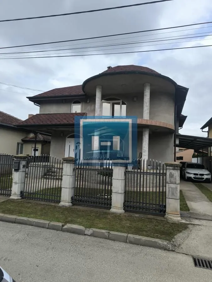 Prodaja, kuća, 470m², Ćuprija, Srbija