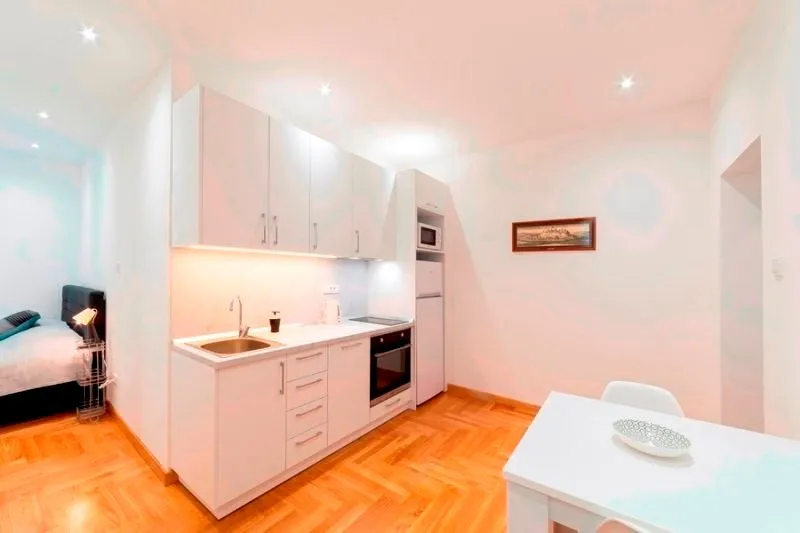 Sale, two bedroom apartment, 70m², Stari Grad, Beograd