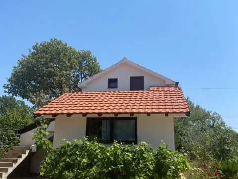 Sale, house, 765m², Krimovica, Kotor