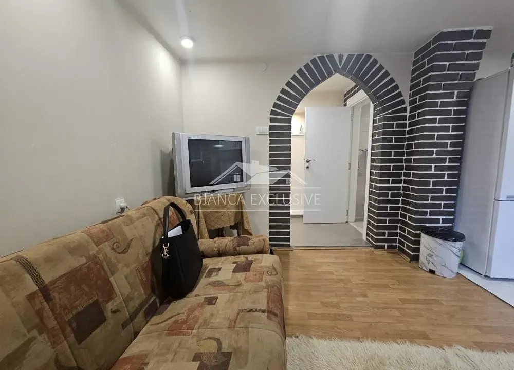 Prodaja, jednosoban stan, 36m², Zemun Kalvarija, Zemun Sve Podlokacije