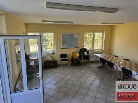 Rent, office space, 420m², Veternik, Novi Sad Sve Podlokacije - image 17