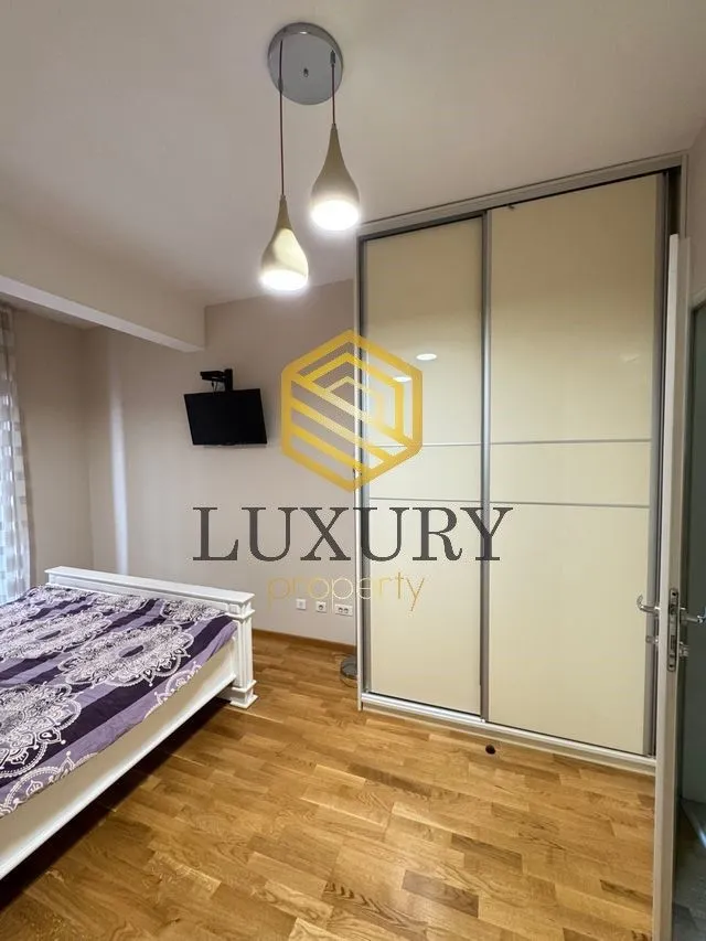 Izdavanje, trosoban stan, 95m², Kod Capital Plaze, Podgorica