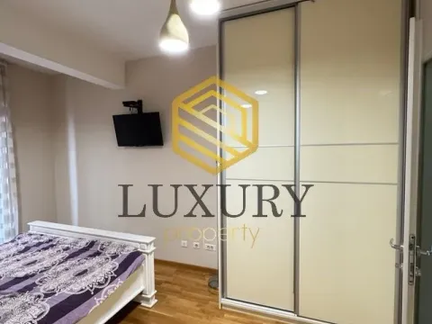 Izdavanje, trosoban stan, 95m², Kod Capital Plaze, Podgorica - image 4