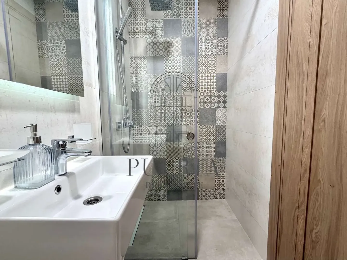 Rent, two bedroom apartment, 69m², Master Kvart, Podgorica