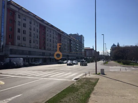 Izdavanje, poslovni prostor, 2000m², Podgorica, Crna Gora - image 5