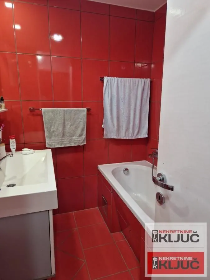 Prodaja, dvosoban stan, 55m², Novo naselje, Novi Sad