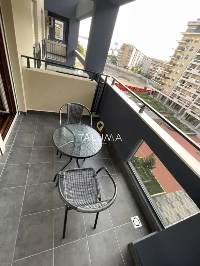 Rent, two bedroom apartment, 69m², City Kvart, Podgorica