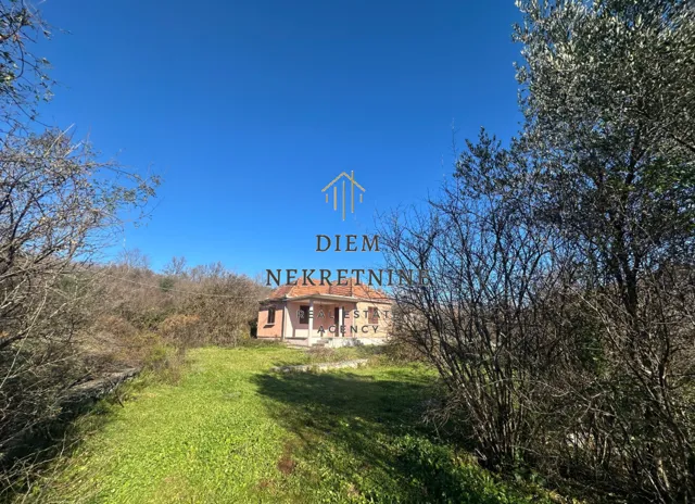 Sale, house, 66m², Barutana, Podgorica