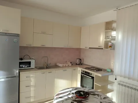 Rent, two bedroom apartment, 60m², Zelenika, Herceg Novi - image 7