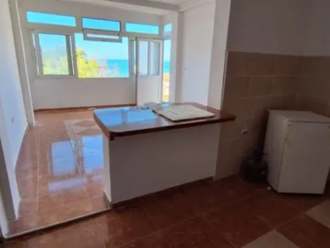 Sale, one bedroom apartment, 41m², Ulcinj, Crna Gora - image 6