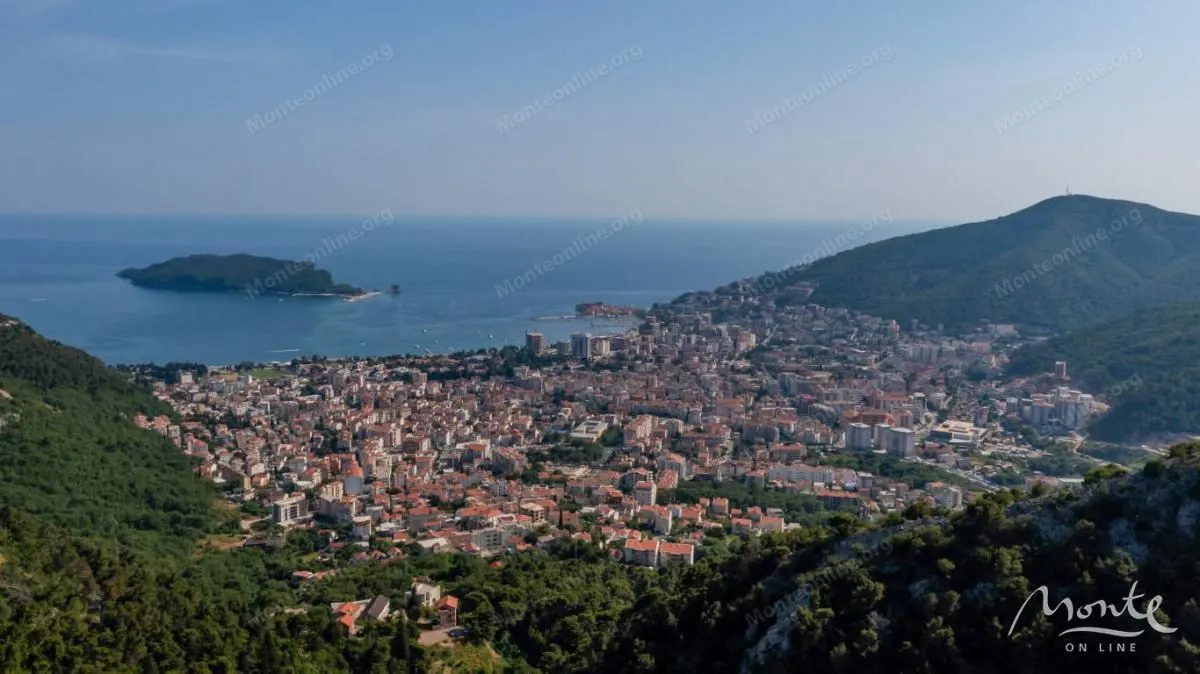 Sale, house, 300m², Markovići, Budva