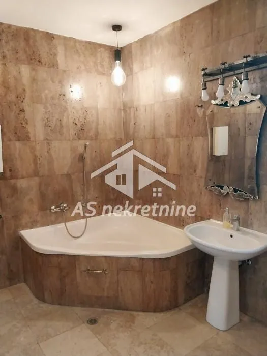 Rent, house, 260m², Neimar, Vračar Sve Podlokacije