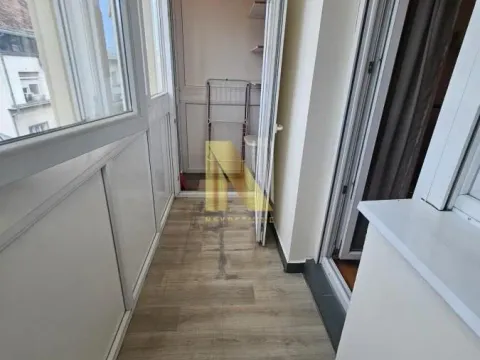 Izdavanje, dvosoban stan, 54m², Centar, Novi Sad - image 10
