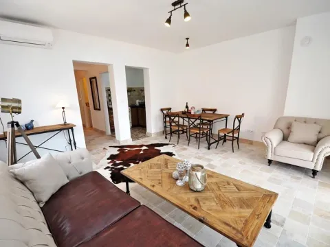 Prodaja, dvosoban stan, 92m², Risan, Kotor - image 5