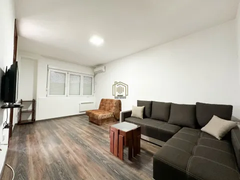 Izdavanje, jednosoban stan, 47m², Tuški Put, Podgorica - image 2