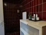 Izdavanje, četvorosoban stan, 130m², Petrovaradin, Novi Sad - image 10