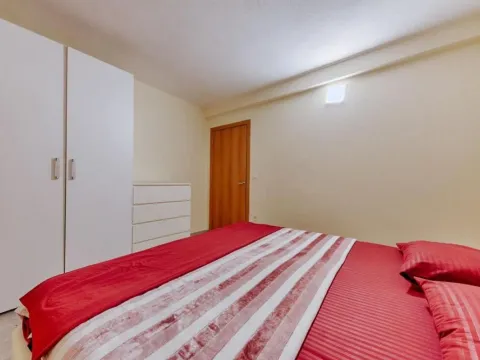 Prodaja, dvosoban stan, 56m², Budva, Crna Gora - image 9