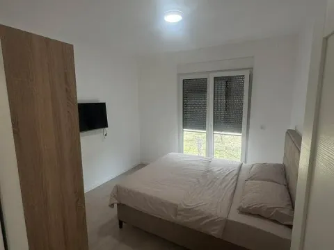 Rent, two bedroom apartment, 60m², Centar, Bar - image 5