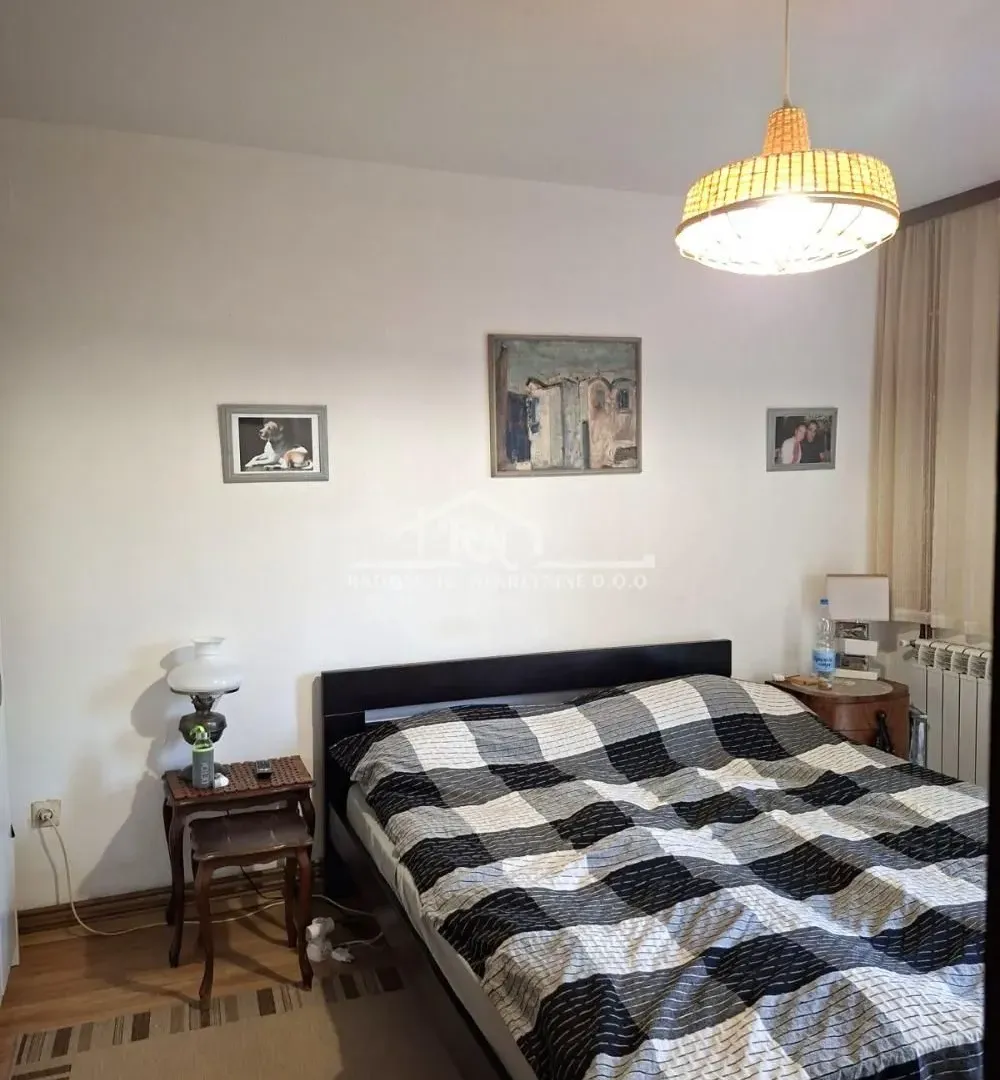 Sale, house, 208m², Voždovac Sve Podlokacije, Beograd
