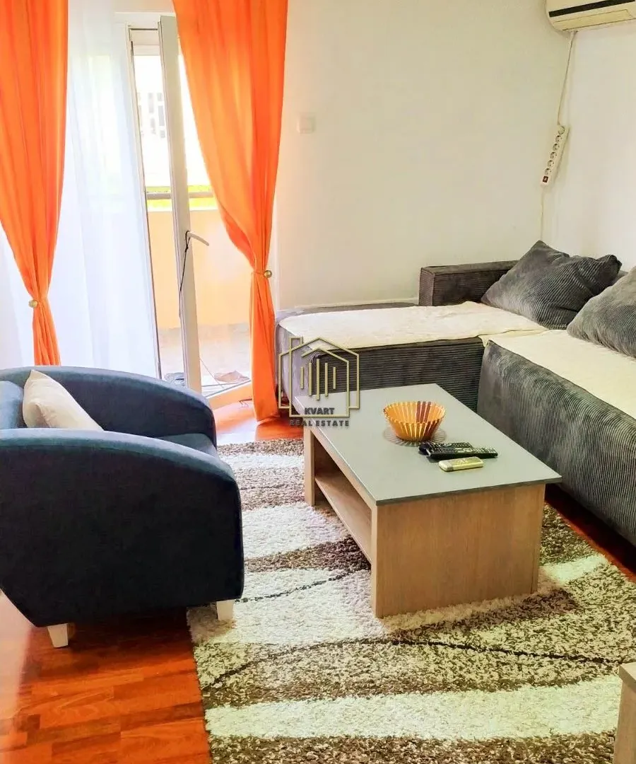 Izdavanje, dvosoban stan, 70m², Gornja Gorica, Podgorica