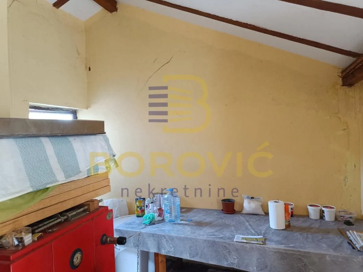 Sale, house, 220m², Sremčica, Beograd