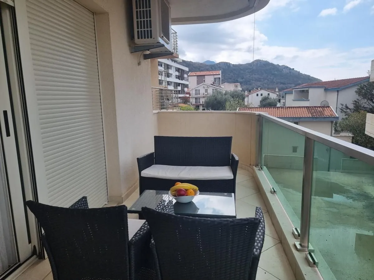 Prodaja, dvosoban stan, 94m², Bečići, Budva
