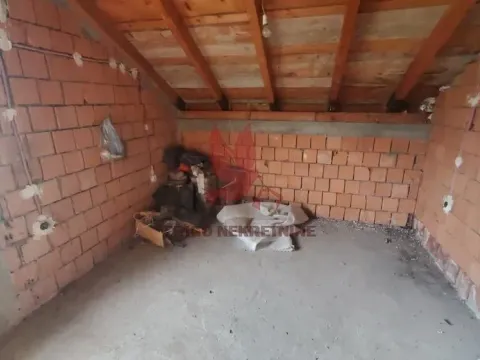 Prodaja, kuća, 400m², Mladenovac, Beograd - image 14