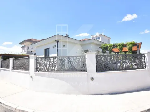 Sale, house, 170m², Gornja Gorica, Podgorica - image 2