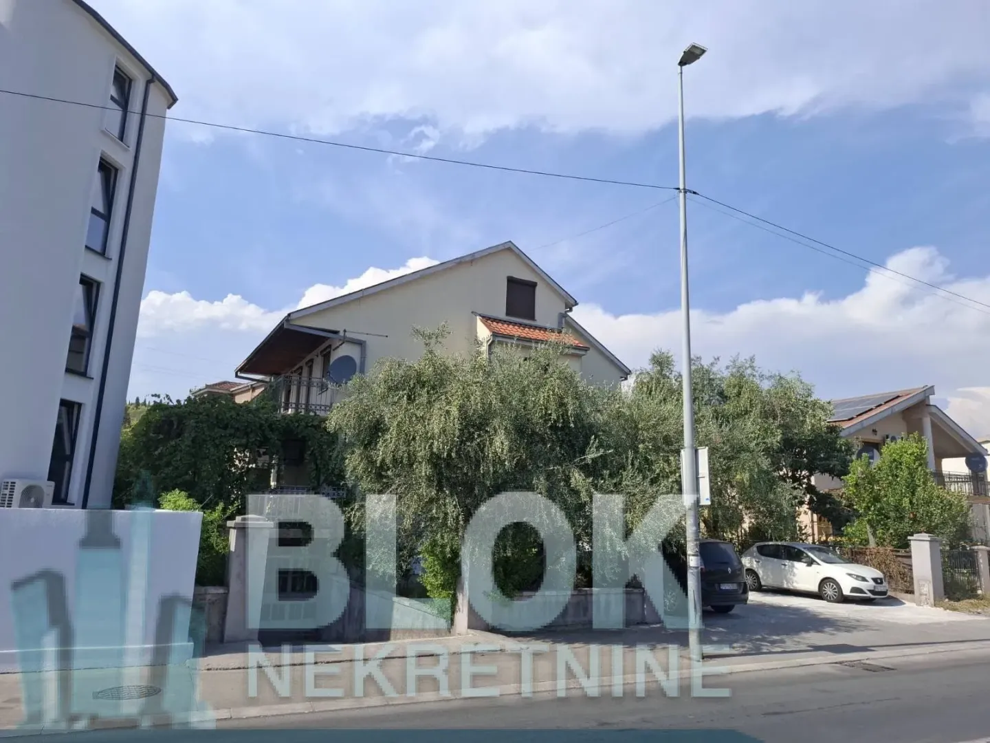 Rent, house, 250m², Masline, Podgorica