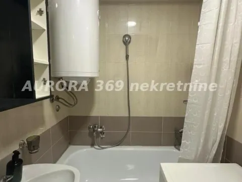 Izdavanje, jednosoban stan, 48m², Novi Sad, Srbija - image 8