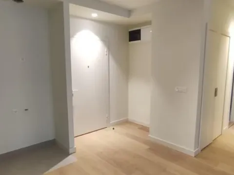 Prodaja, trosoban stan, 73m², Savski Venac, Beograd - image 2