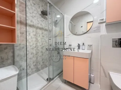 Rent, one bedroom apartment, 50m², Central Point, Podgorica - image 11
