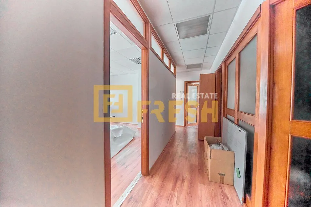 Rent, office space, 228m², Preko Morače, Podgorica