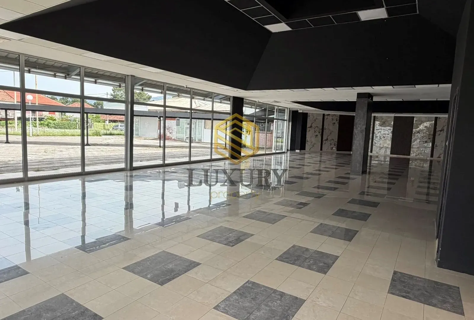 Rent, office space, 281m², Masline, Podgorica