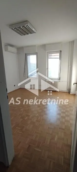 Izdavanje, stan, 110m², Novi Beograd Sve Podlokacije, Beograd
