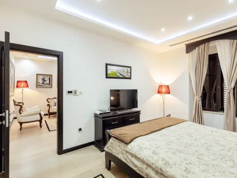 Sale, two bedroom apartment, 117m², Stari Grad Kotor, Kotor - image 9