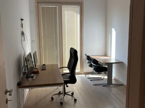 Izdavanje, dvosoban stan, 72m², Kruševac, Podgorica - image 4