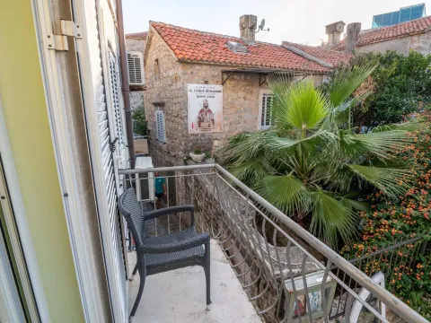 Prodaja, kuća, 222m², Stari Grad, Budva - image 9