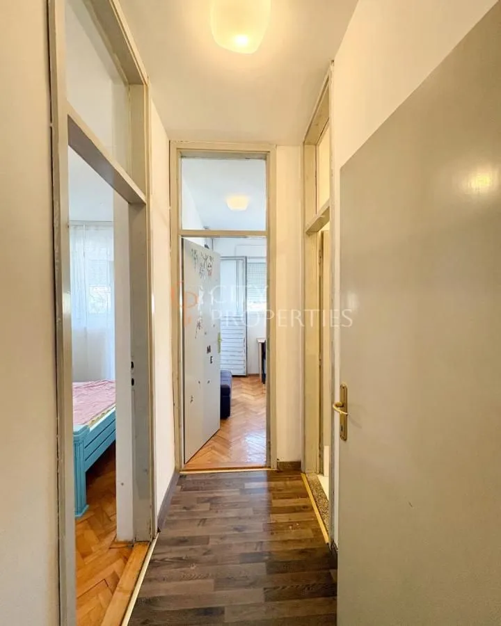 Izdavanje, dvosoban stan, 64m², Momišići, Podgorica