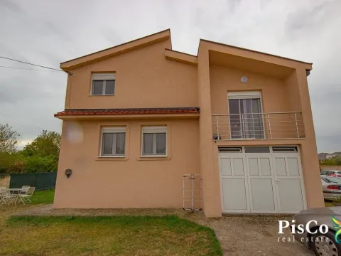 Prodaja, kuća, 200m², Donja Gorica, Podgorica - image 4